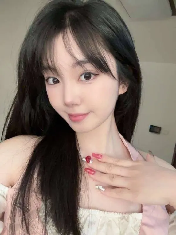 王腾 · 广州模特王腾形象Lookbook｜广州外籍模特商务视觉参考