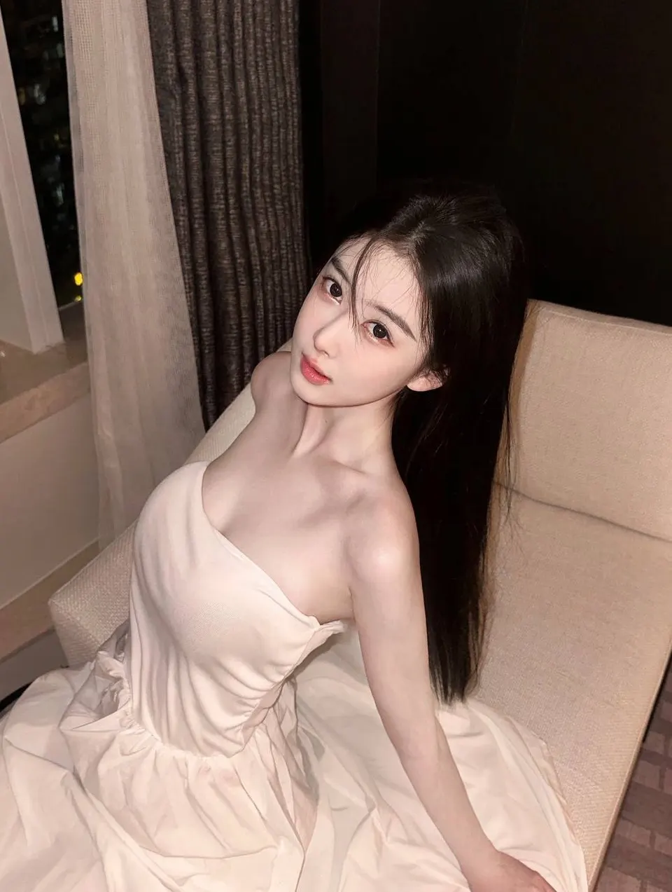 妄川W · 上海模特妄川W形象Lookbook｜上海展会模特商务视觉参考